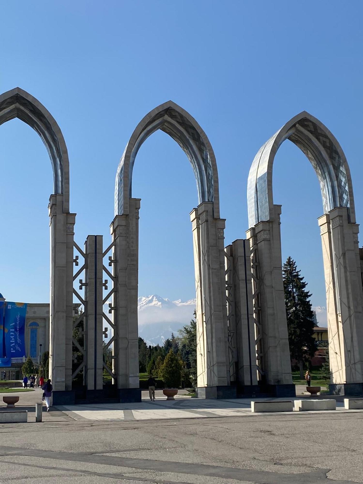 Стильная Студия Shadow Атакент Almaty Eksteriør billede